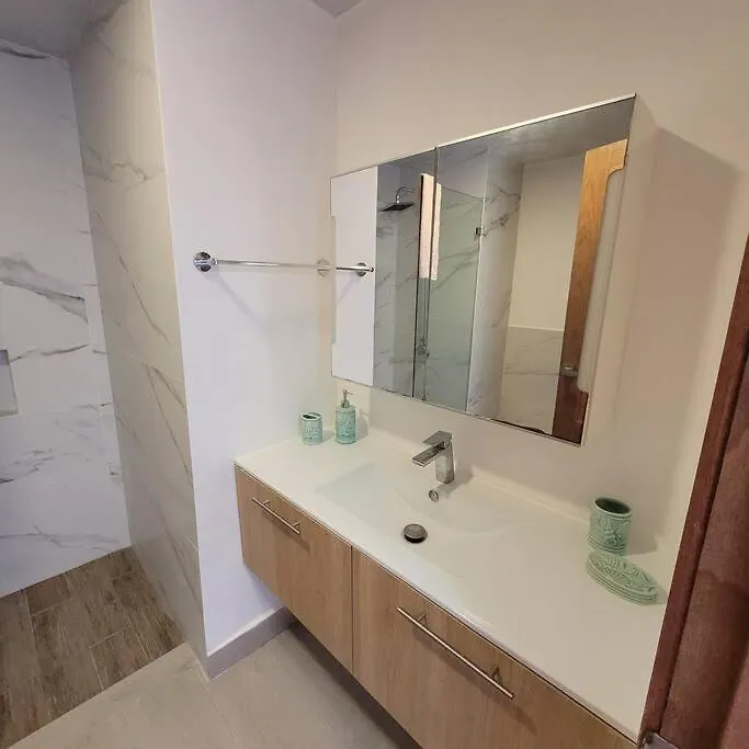 Vibe Residence Hotelstyle No Kitchen Studio Close To Beach La Laguna Apartament